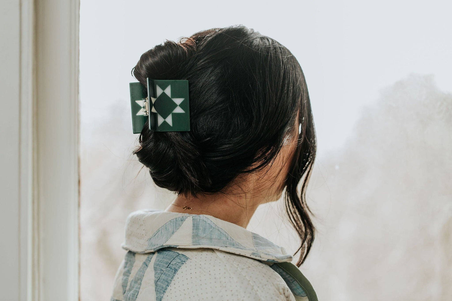 Evergreen Sawtooth Star Claw (M) Hair Clip