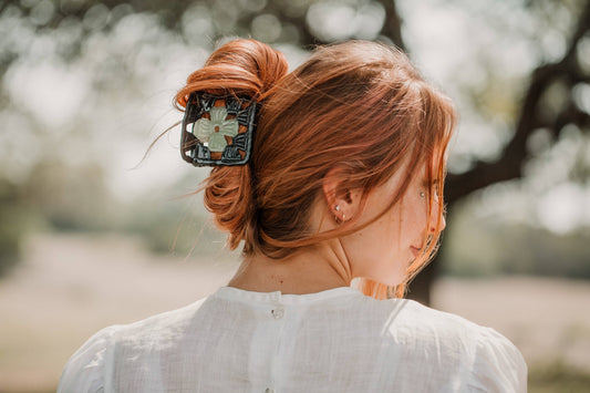 Granny Square Claw (L) White & Pink Hair Clip