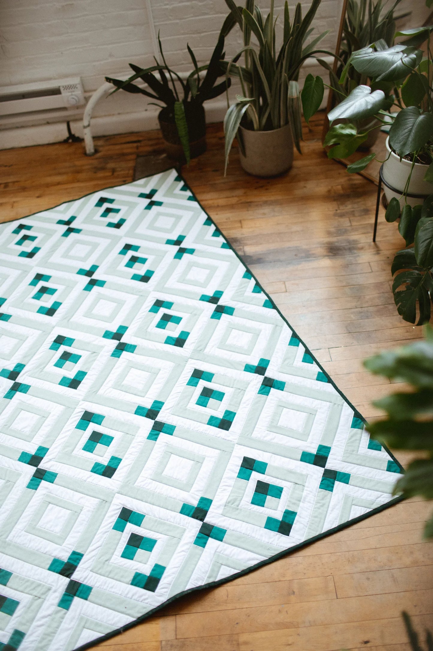 Crest Quilt Pattern | Alderwood Studio