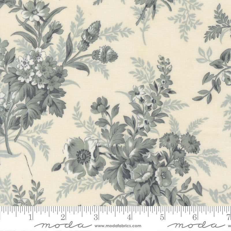 Breathtaking Blues Porcelain Quilting Fabric 44400 11