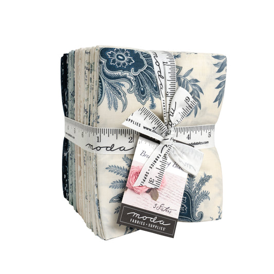 Breathtaking Blues 30 Fat Quarter Bundle 44400AB Moda Precuts