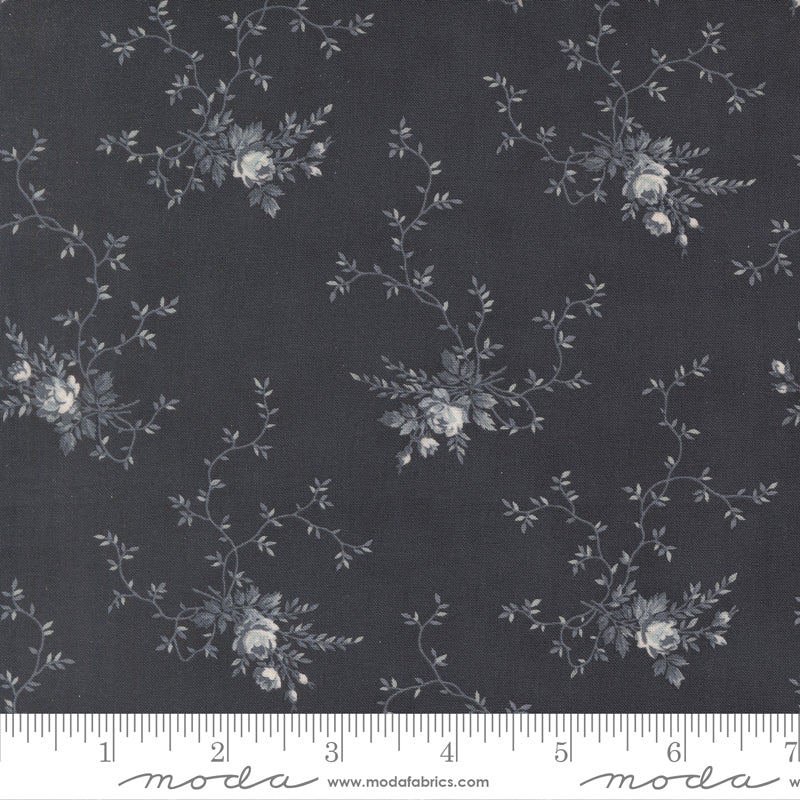 Breathtaking Blues Midnight Quilting Fabric 44402 15