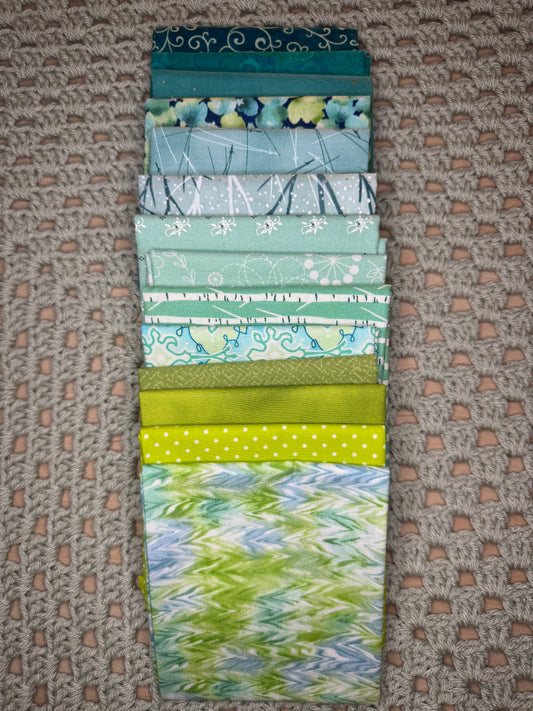 Dealer’s Choice - 12 Fat Quarter Bundle Blues & Greens