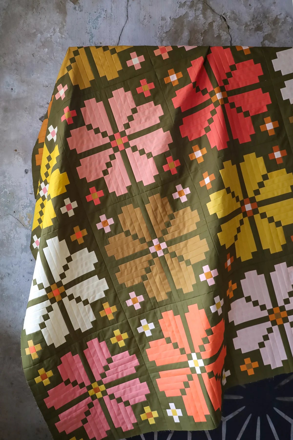 Knitted Blooms Quilt Pattern | Lo & Behold Stitchery